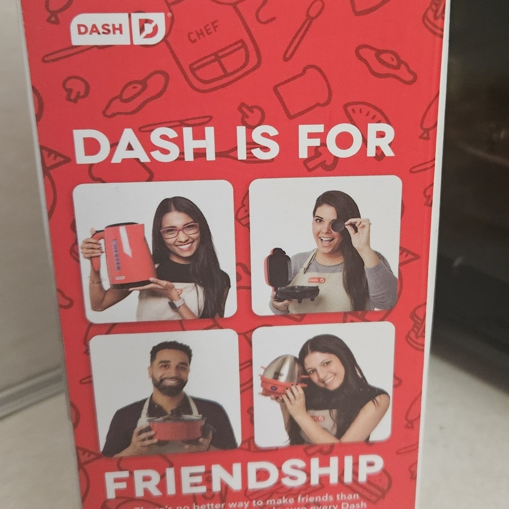 Dash Mini Waffle Maker Red New In Box - Picture 6 of 8